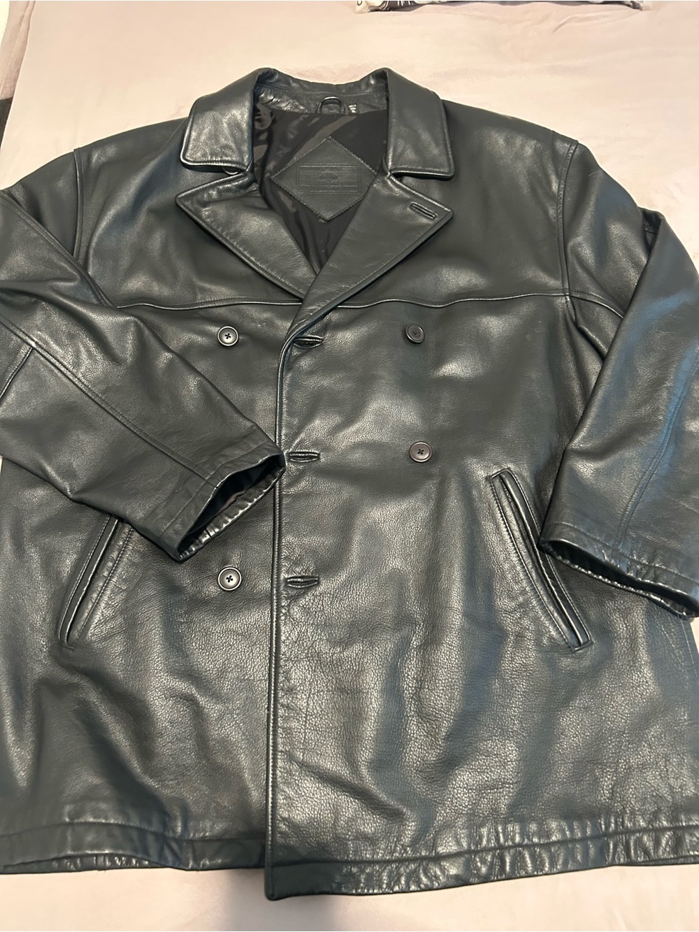 Vintage Mens Roundtree and Yorke black leather coat.